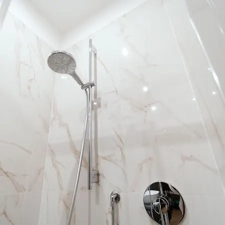 George's Suite&spa With Parking Appartamento